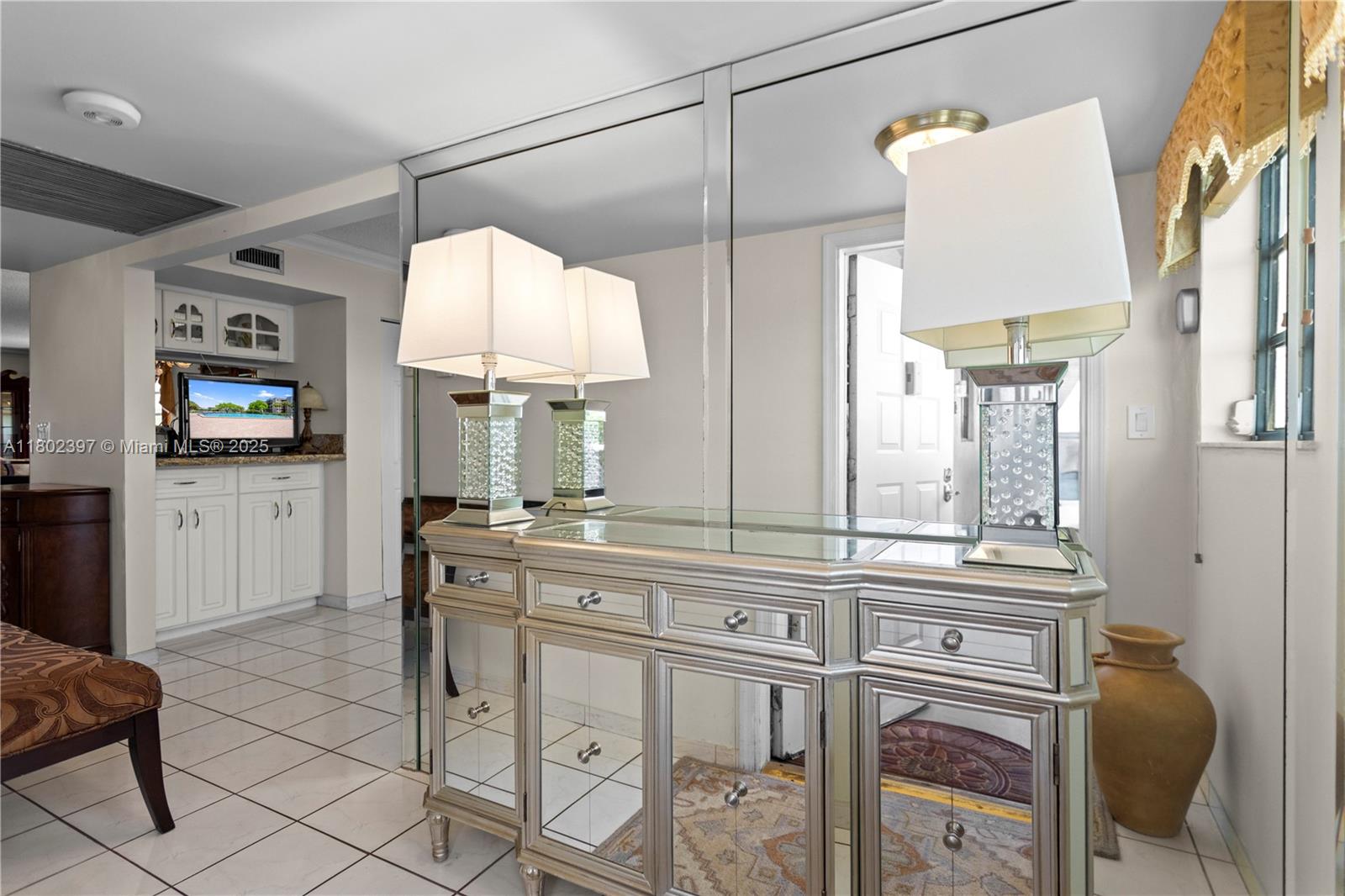 900 Colony Point Cir # 523