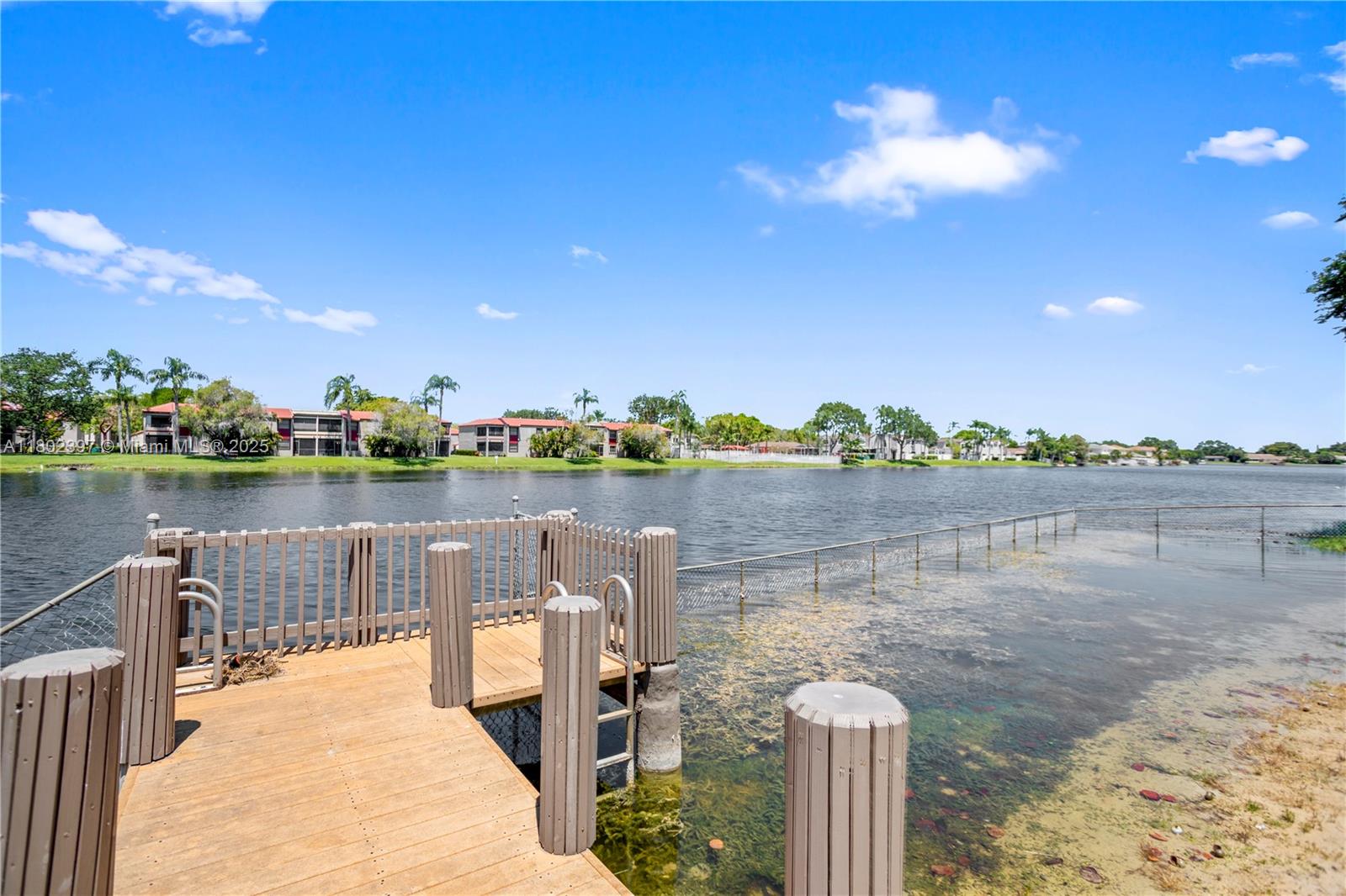 900 Colony Point Cir # 523