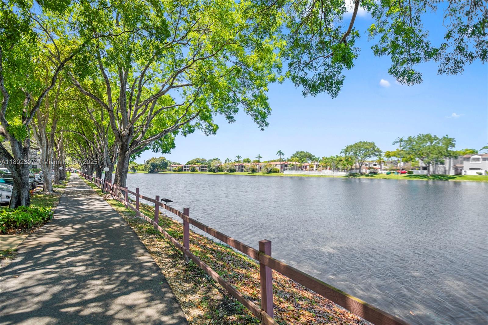 900 Colony Point Cir # 523
