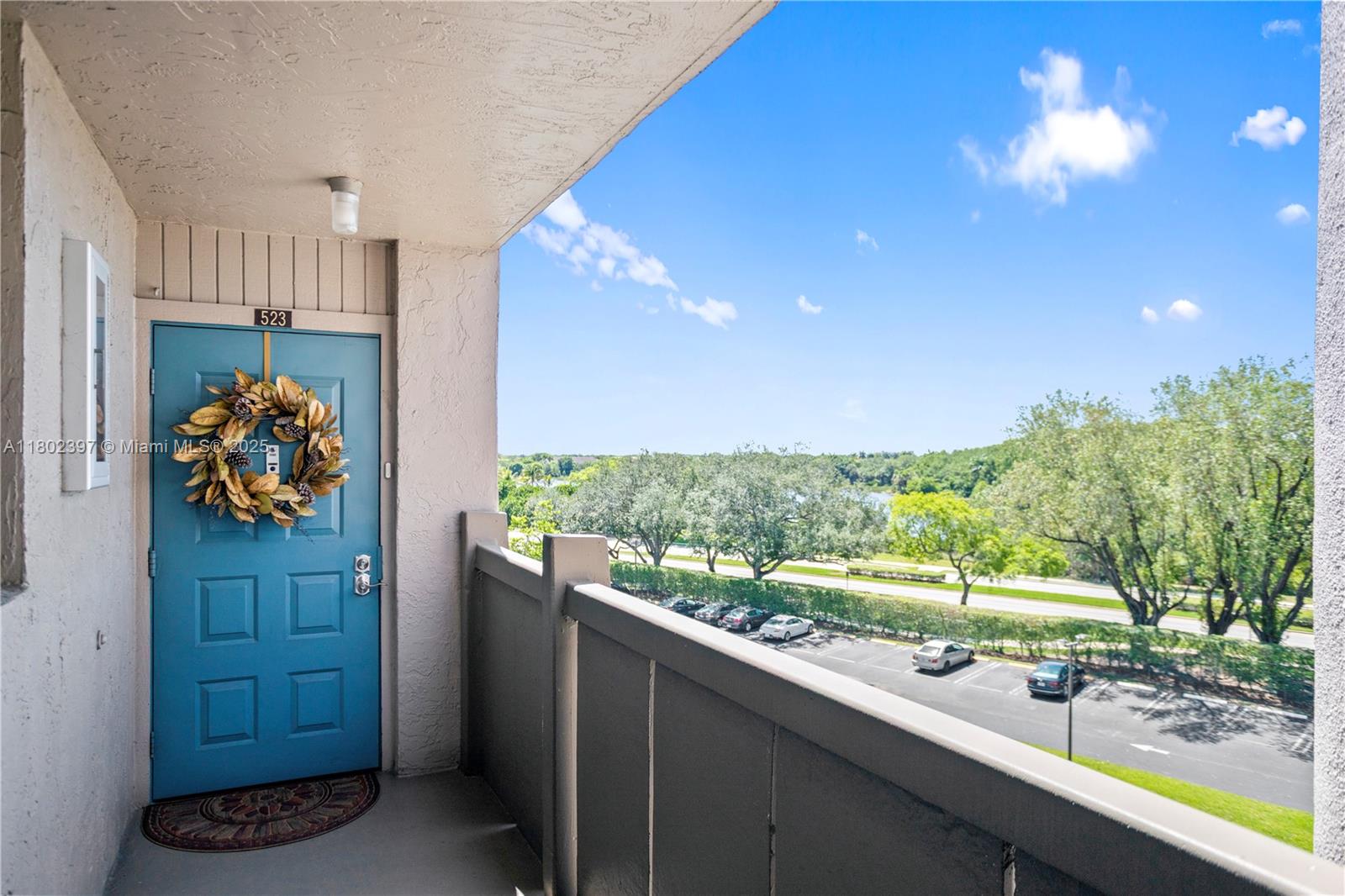 900 Colony Point Cir # 523