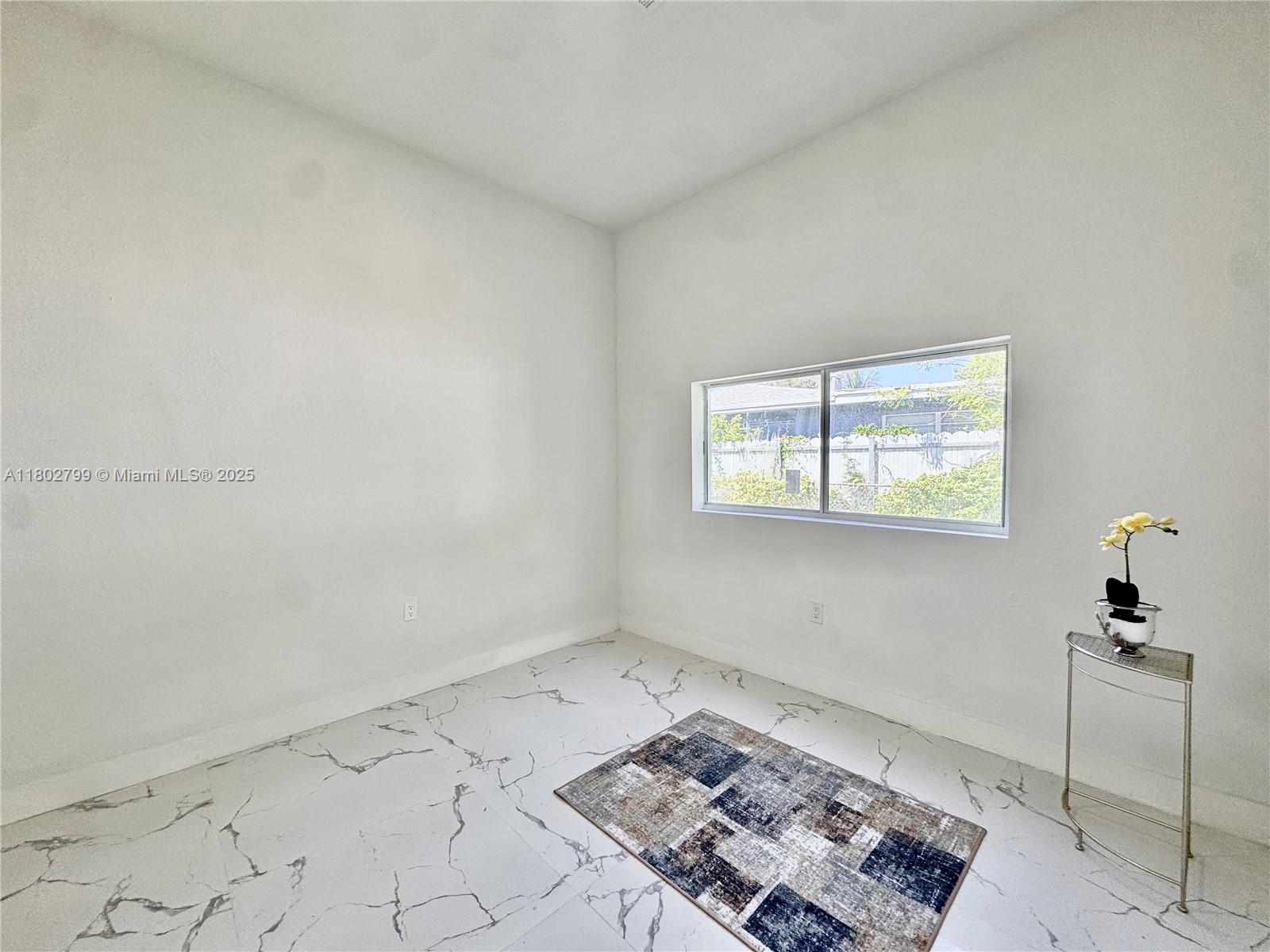 25 NW 193rd St