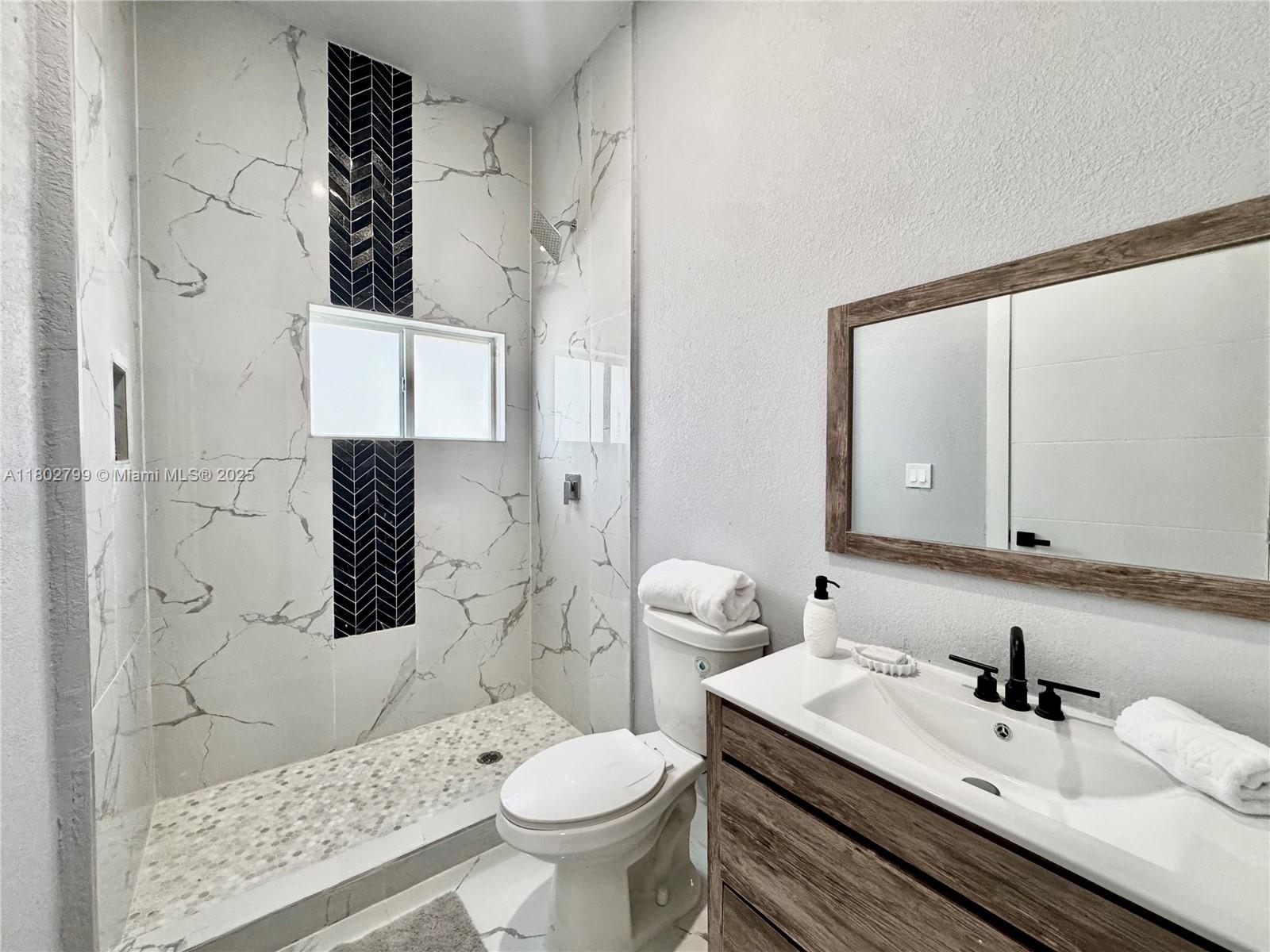 25 NW 193rd St