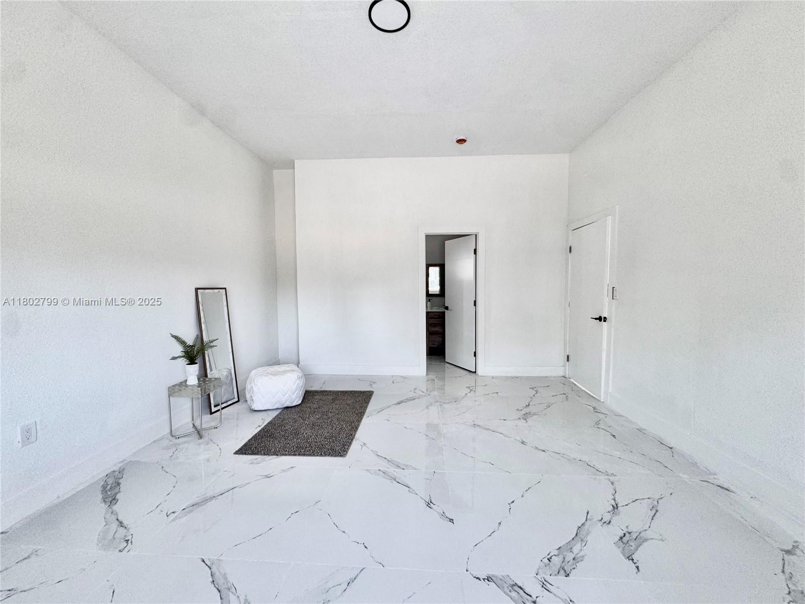 25 NW 193rd St