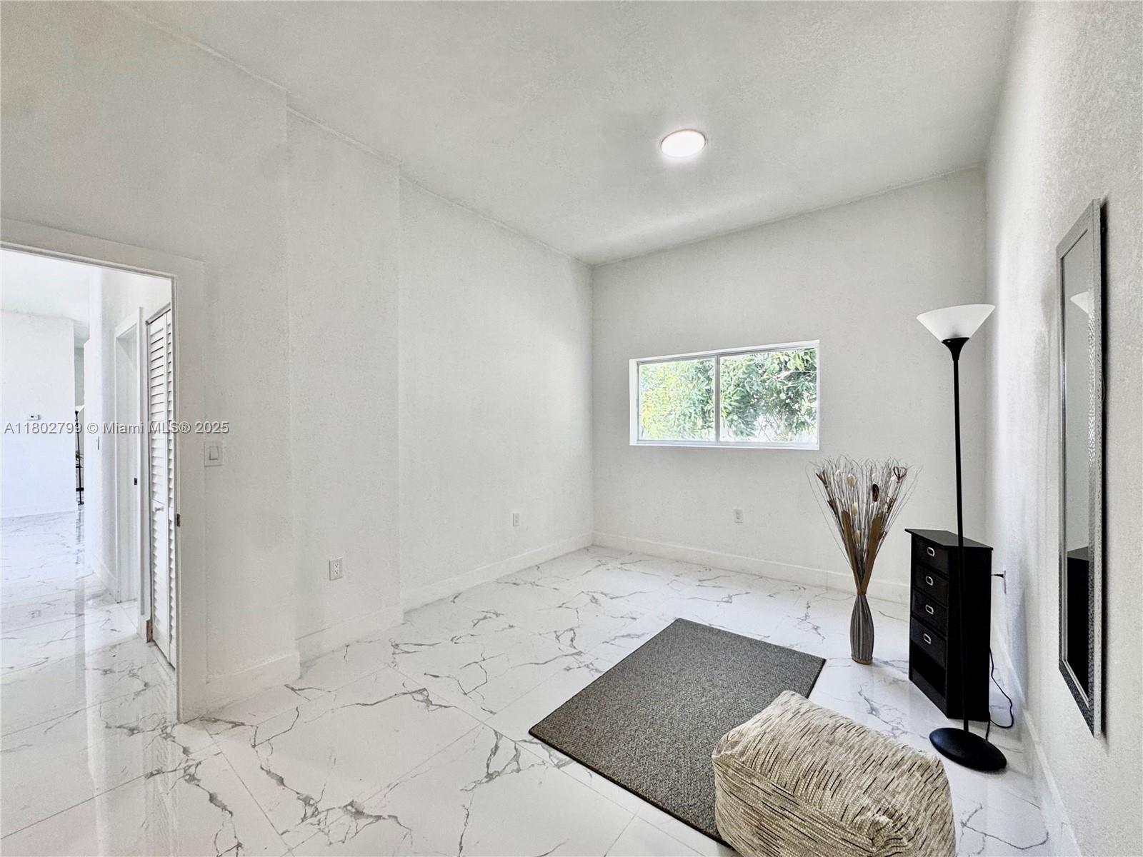 25 NW 193rd St