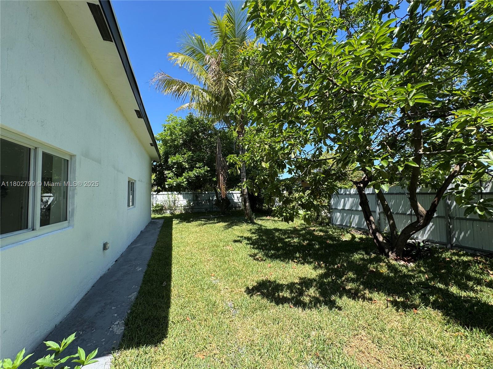 25 NW 193rd St