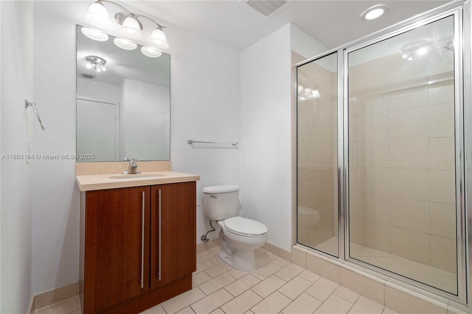 1111 SW 1st Ave Unit: 3323-N