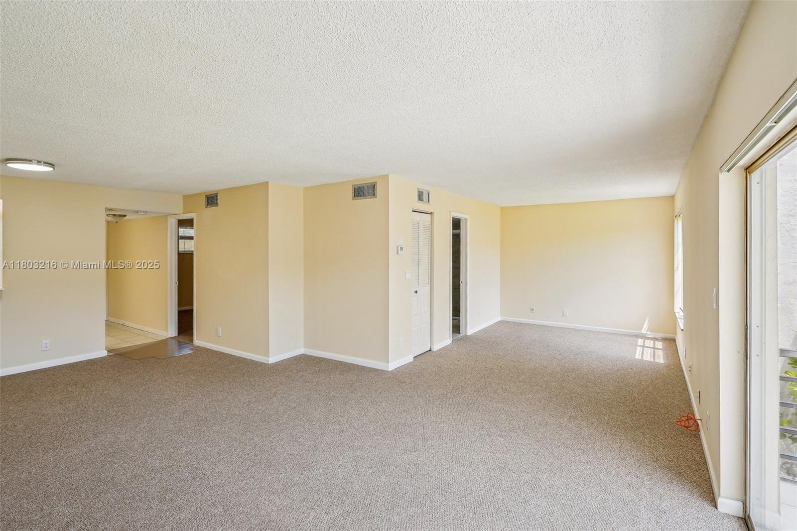 3774 Inverrary Blvd # 203P