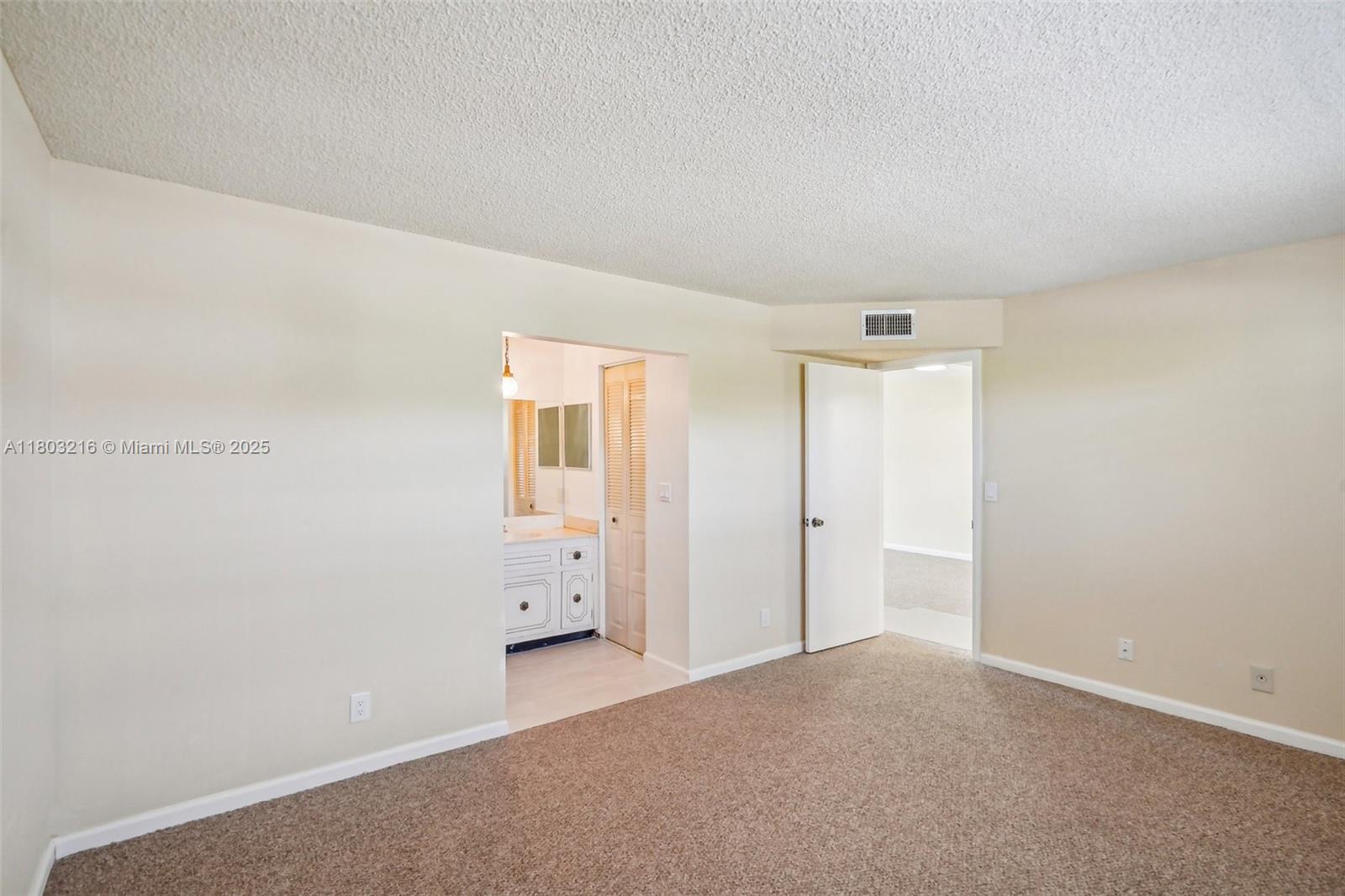 3774 Inverrary Blvd # 203P