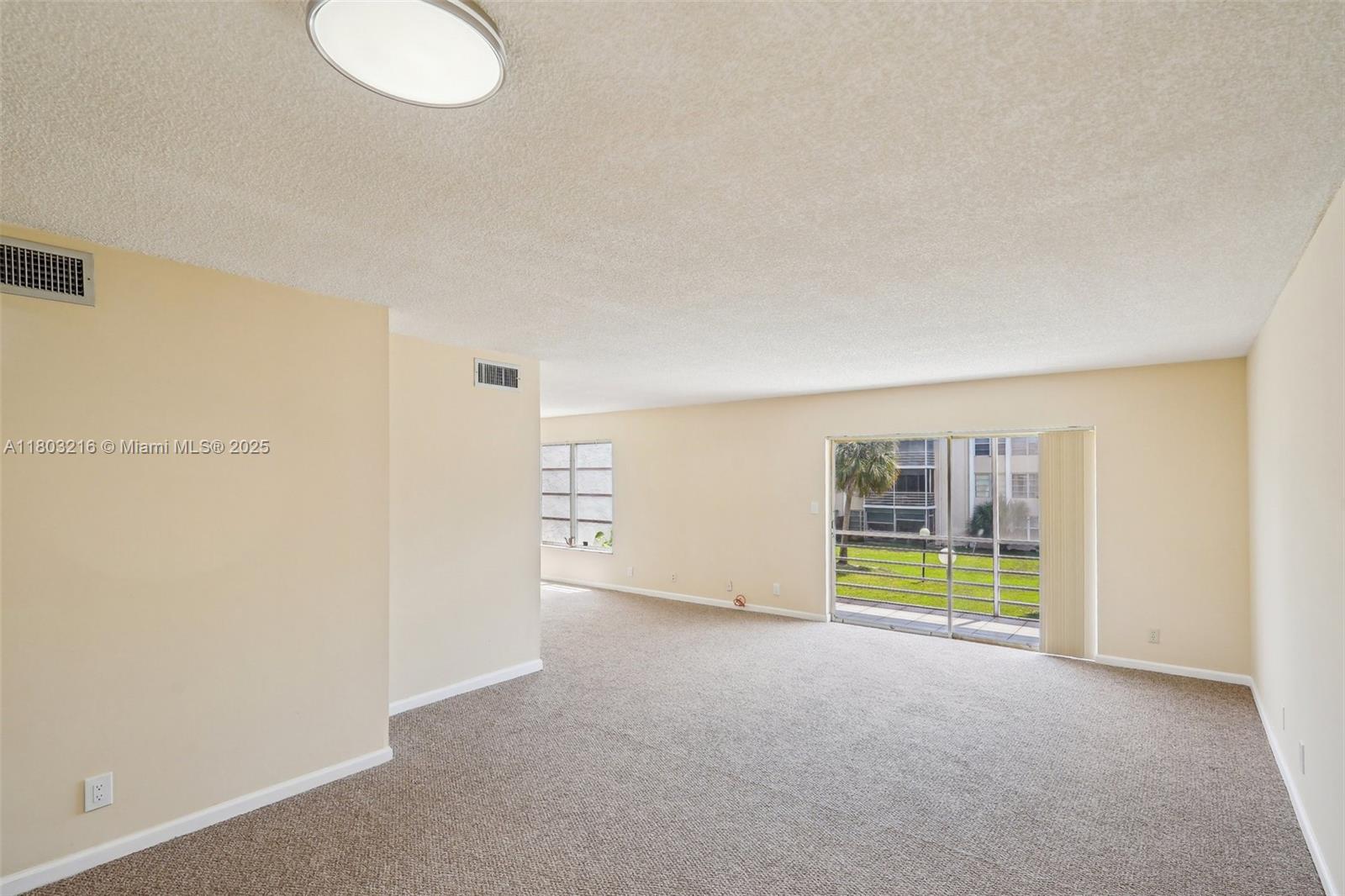 3774 Inverrary Blvd # 203P