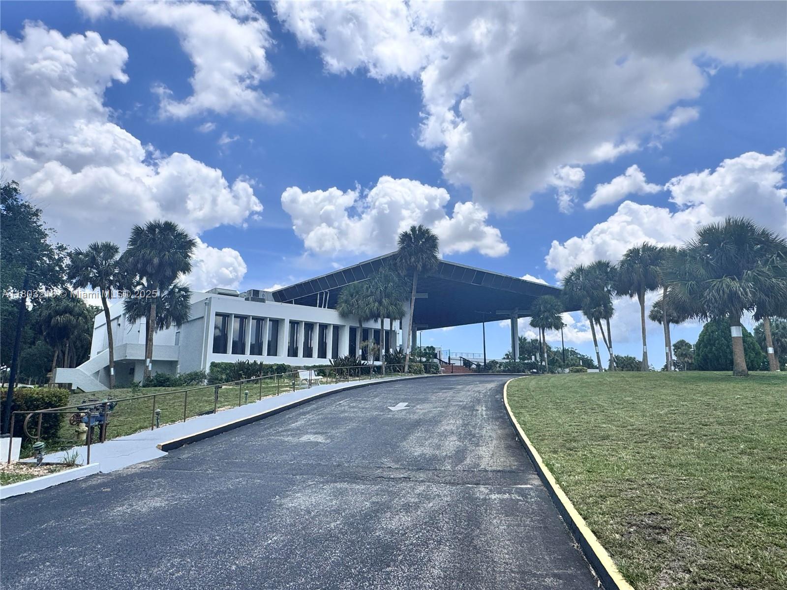 7081 Environ Blvd # 243
