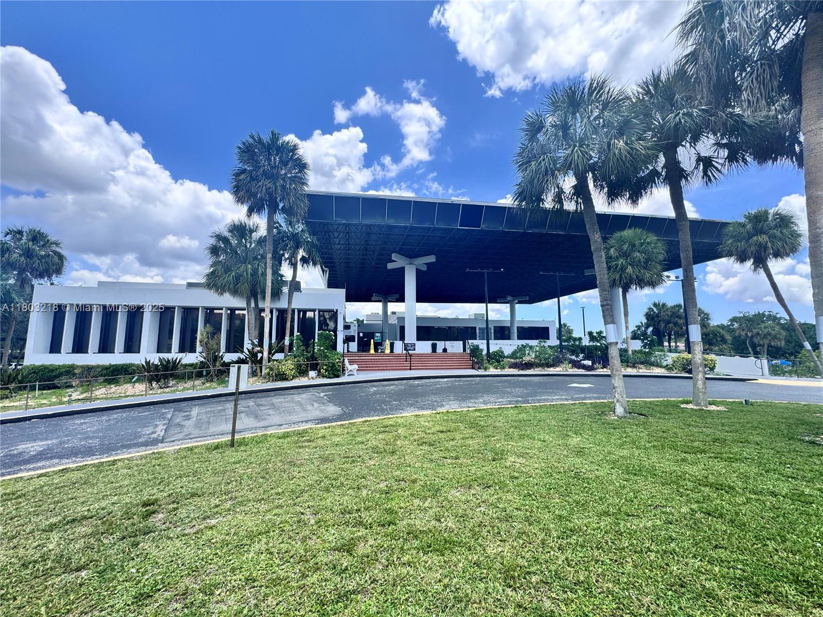 7081 Environ Blvd # 243