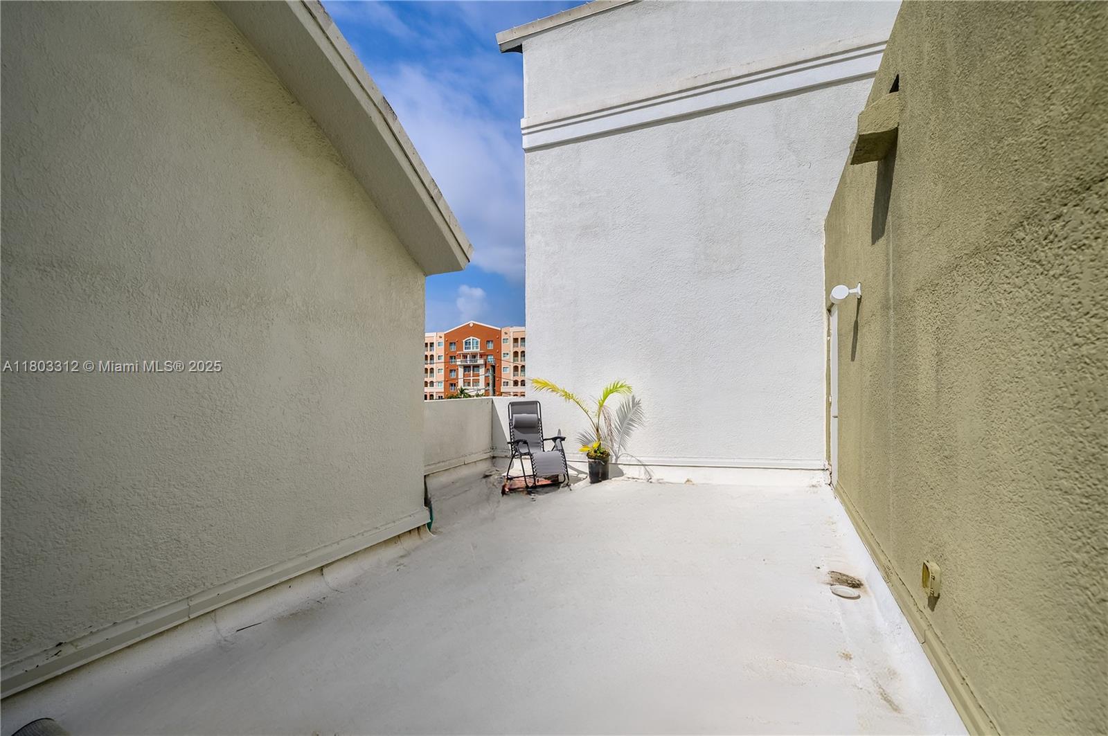 3180 SW 22nd Ter Unit: TLL3