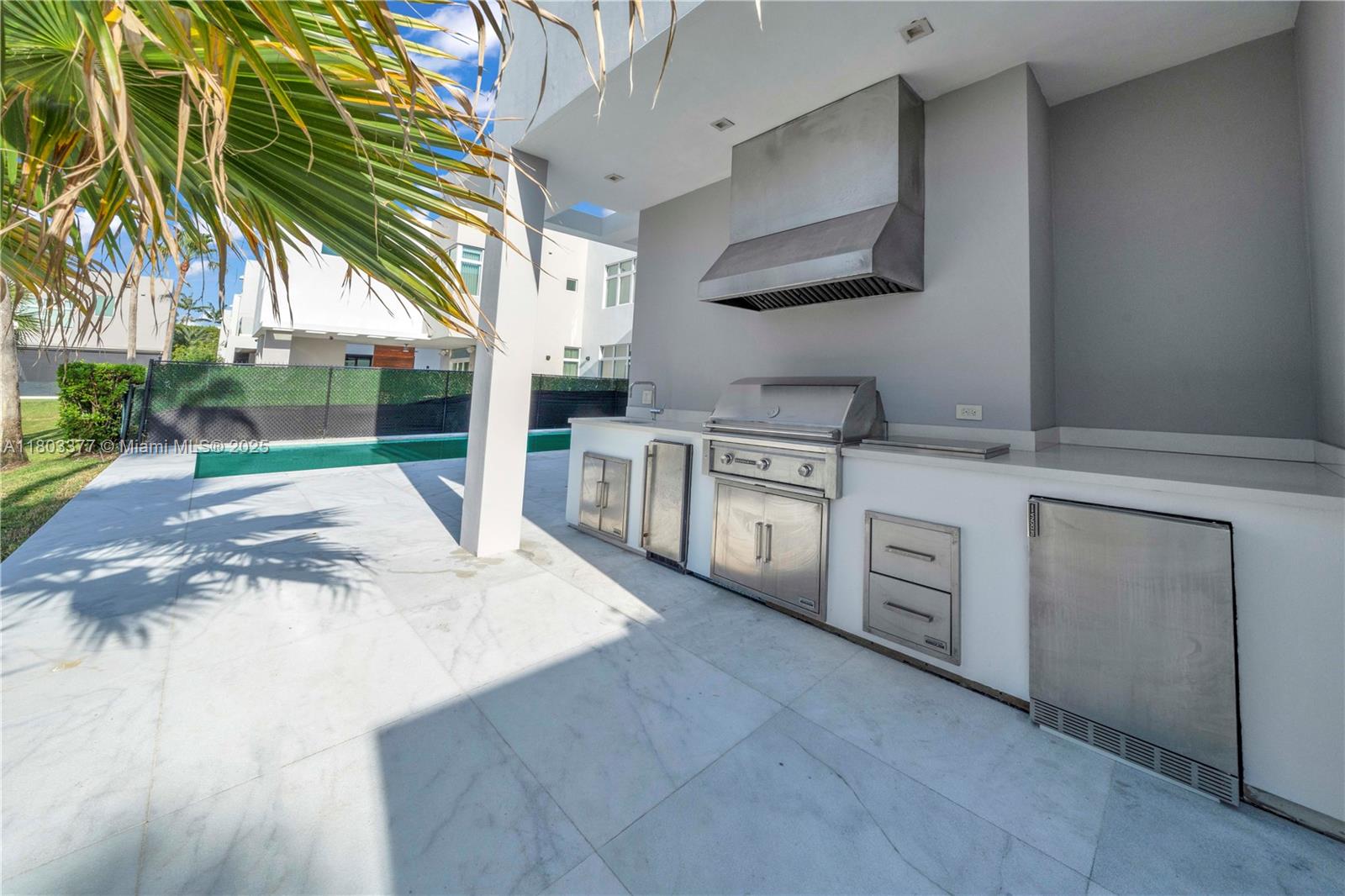 10553 NW 67th Ter