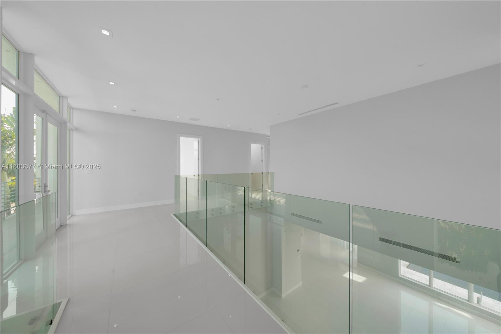 10553 NW 67th Ter