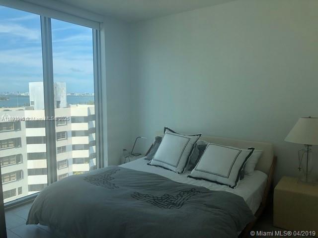 2900 NE 7th Ave # 901