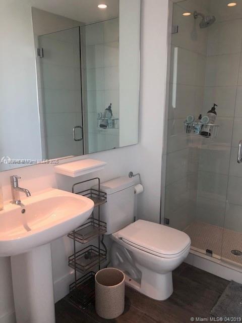 2900 NE 7th Ave # 901