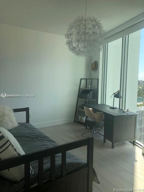 2900 NE 7th Ave # 901