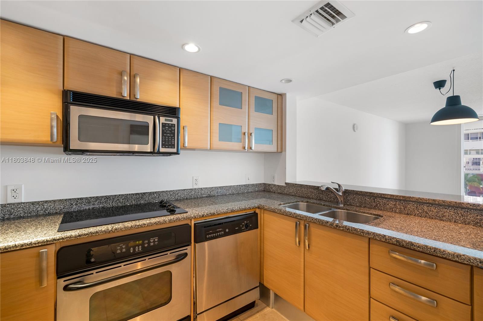 2101 Brickell Ave # 1103