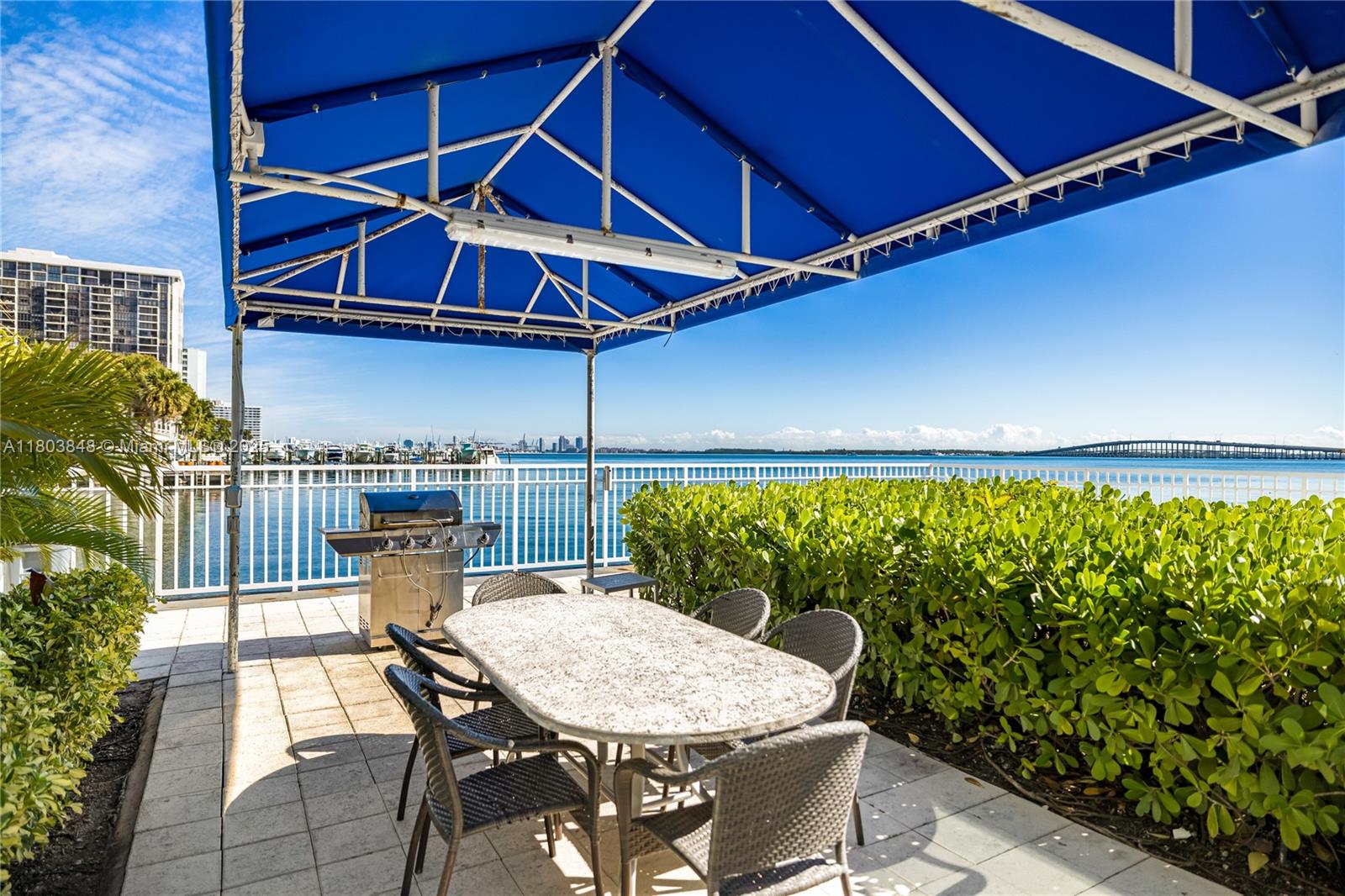 2101 Brickell Ave # 1103