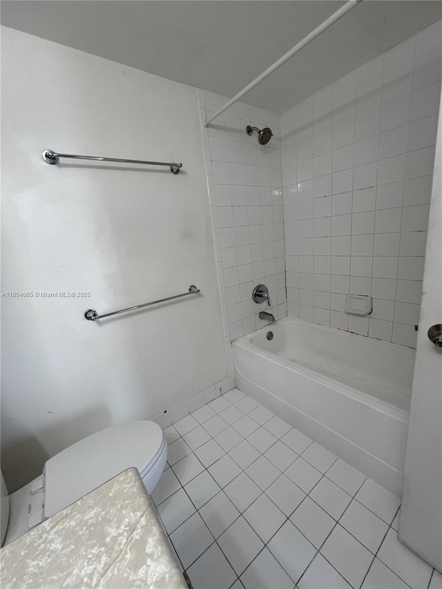 120 SW 37th Ave # 501