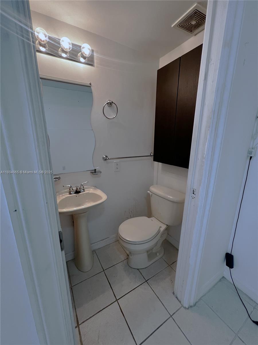 120 SW 37th Ave # 501