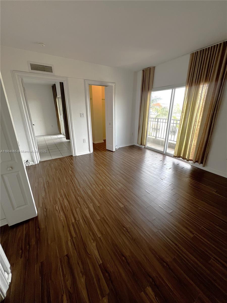 120 SW 37th Ave # 501