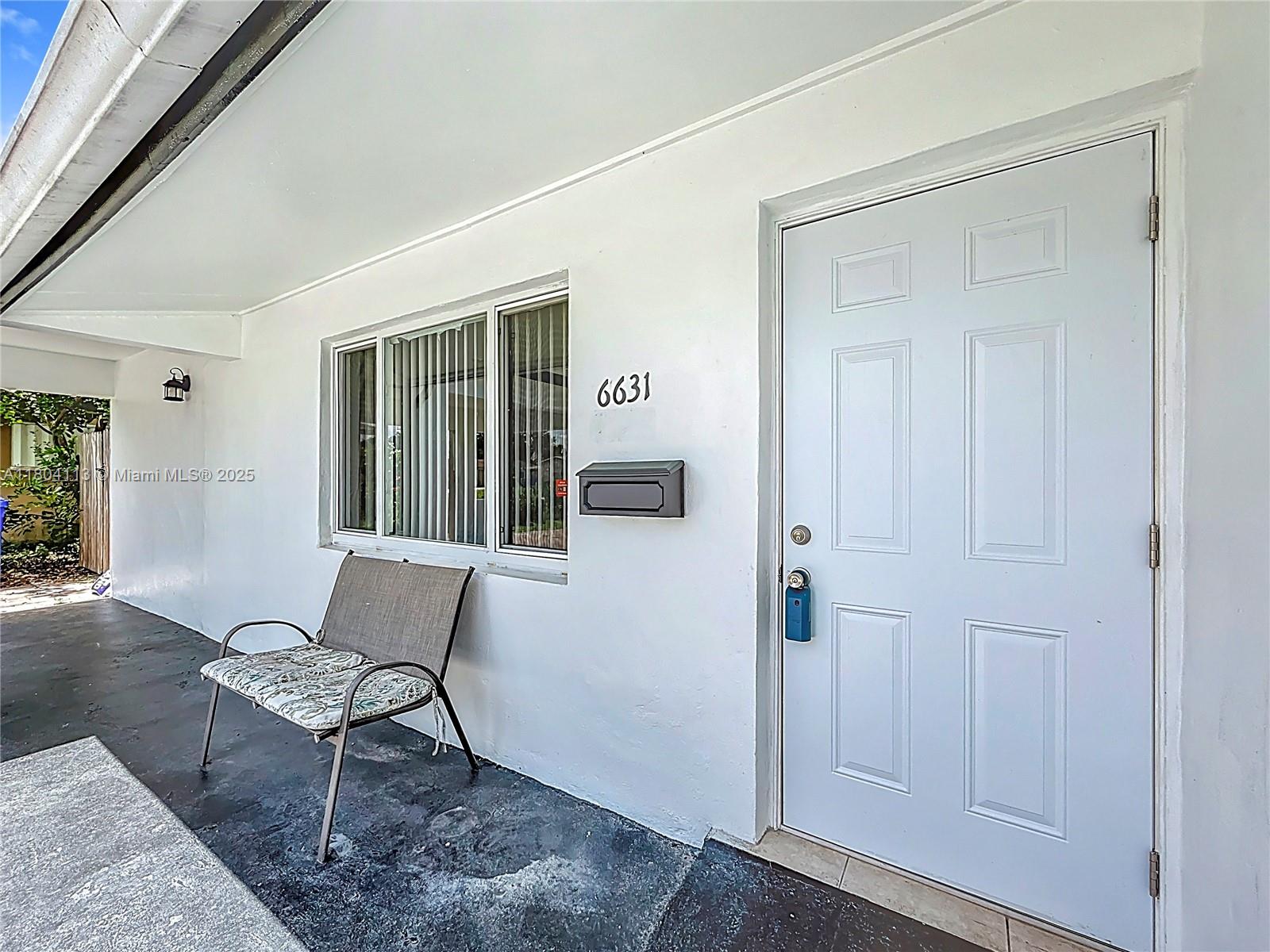 6631 Meade St, Hollywood