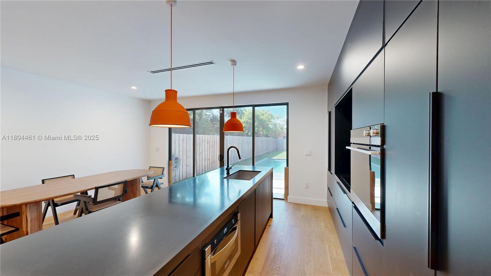 353 NW 50th St # 353