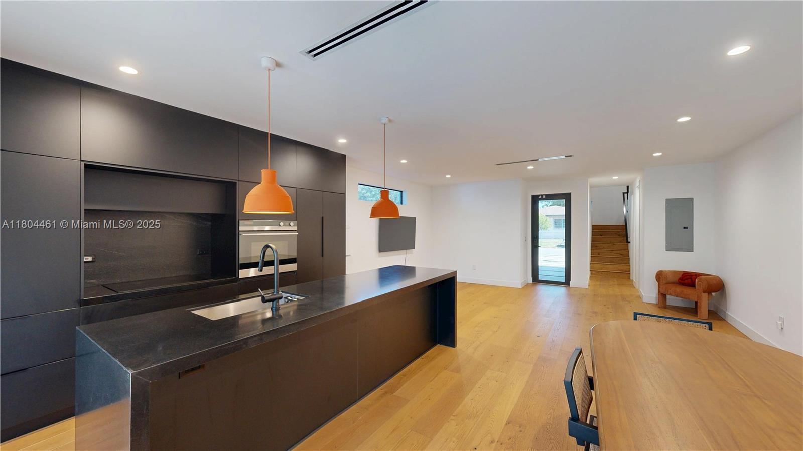 353 NW 50th St # 353