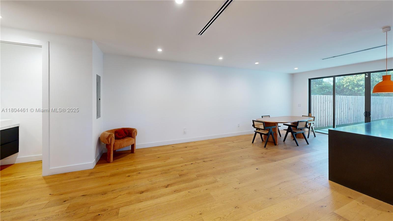 353 NW 50th St # 353