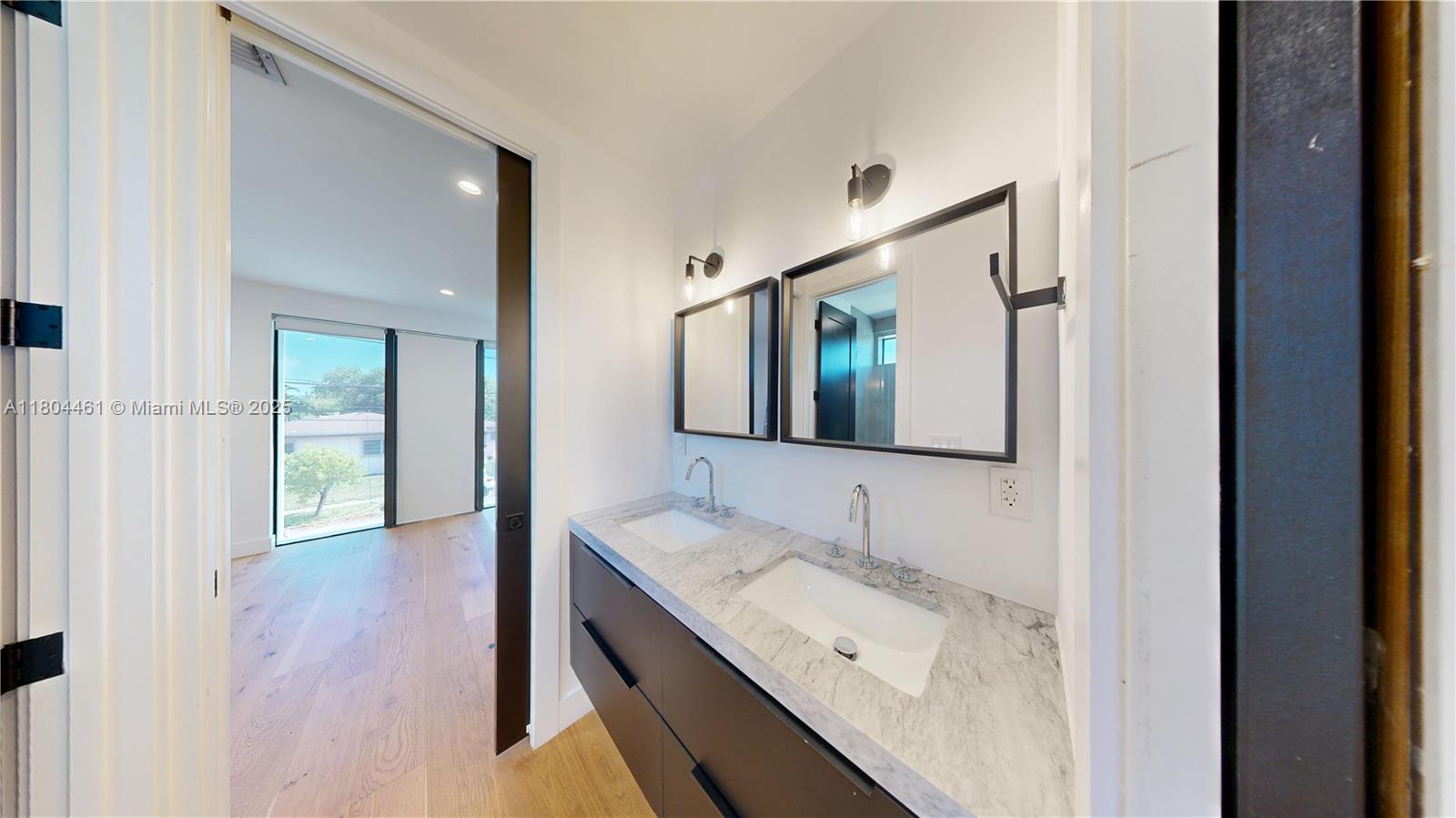 353 NW 50th St # 353