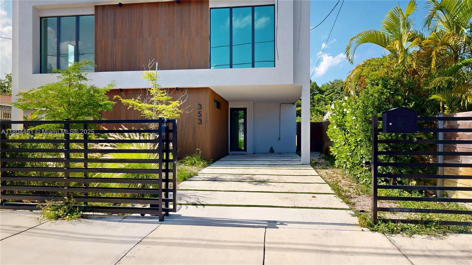 353 NW 50th St # 353