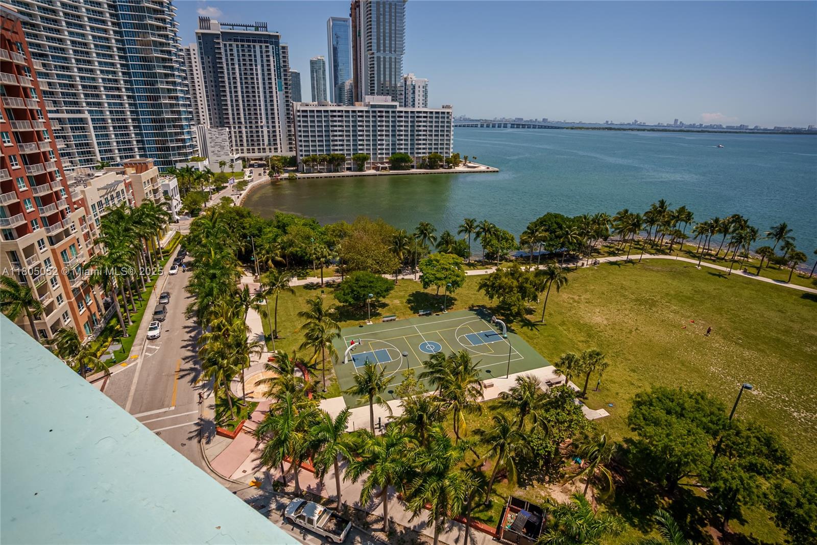 1900 N Bayshore Dr # 1918