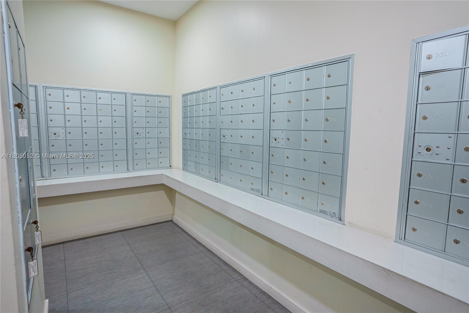 1900 N Bayshore Dr # 1918