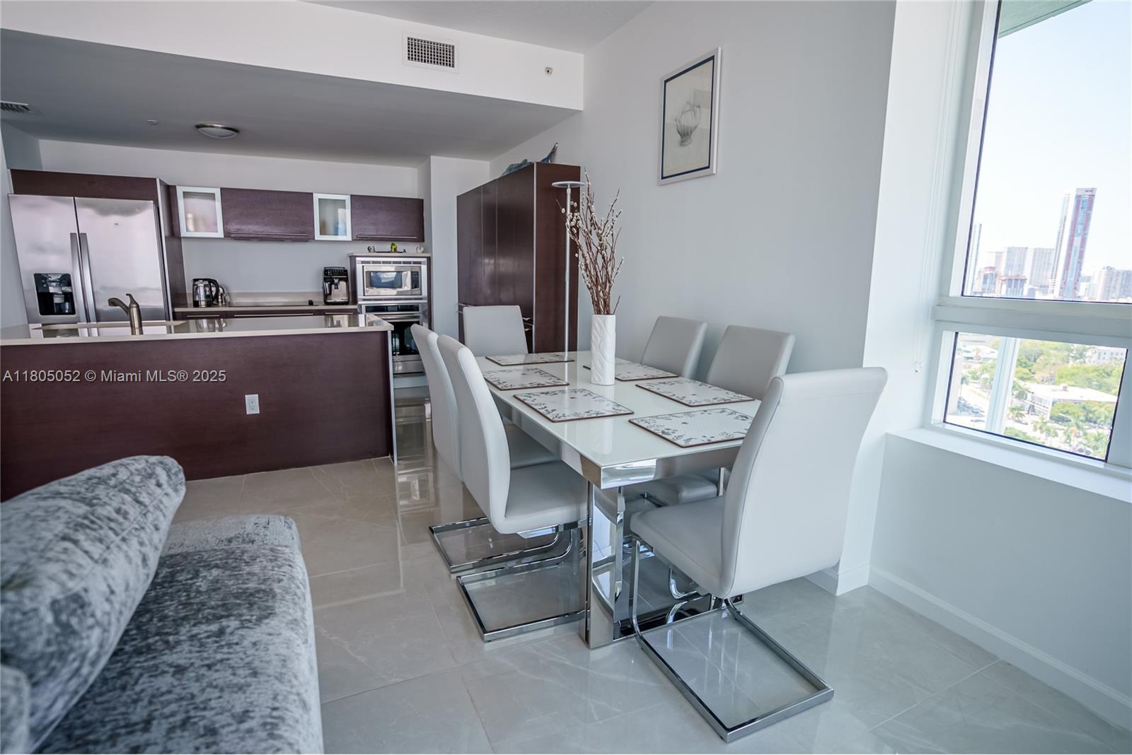 1900 N Bayshore Dr # 1918