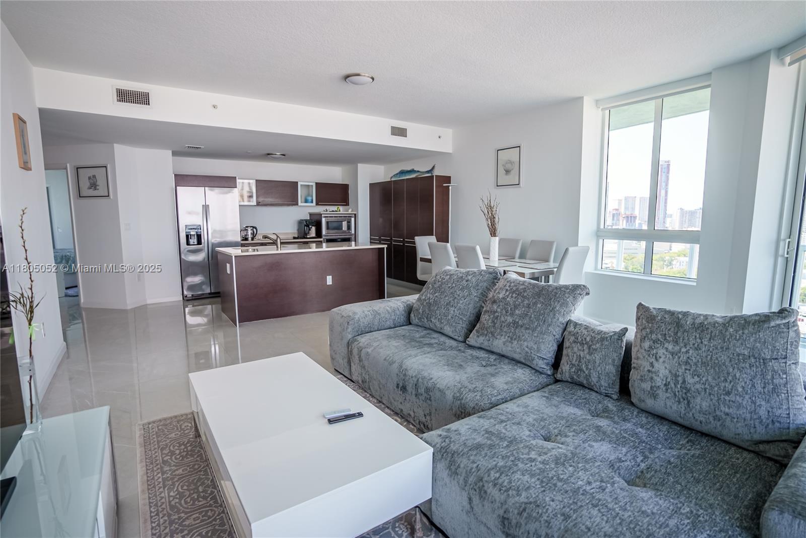 1900 N Bayshore Dr # 1918