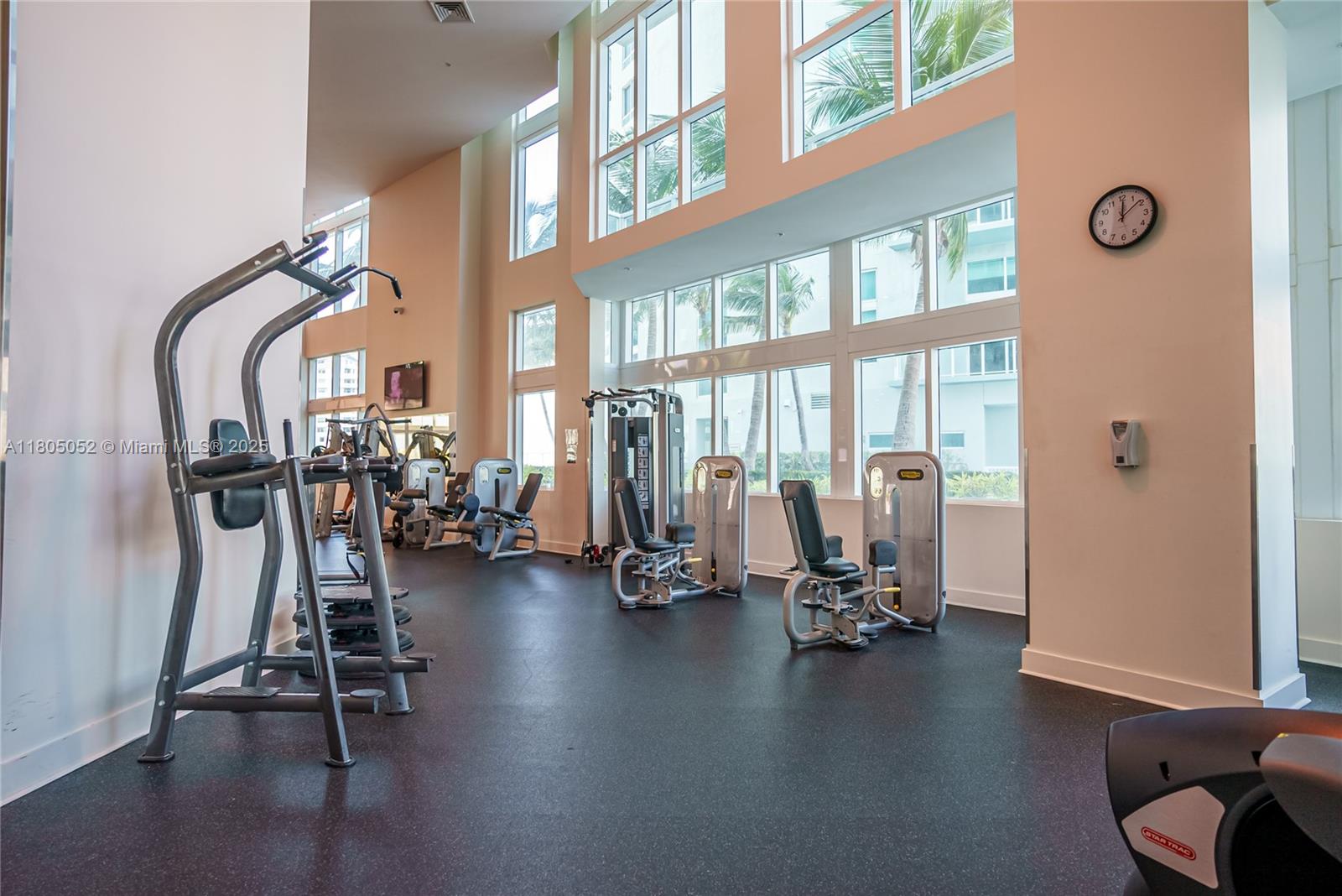 1900 N Bayshore Dr # 1918