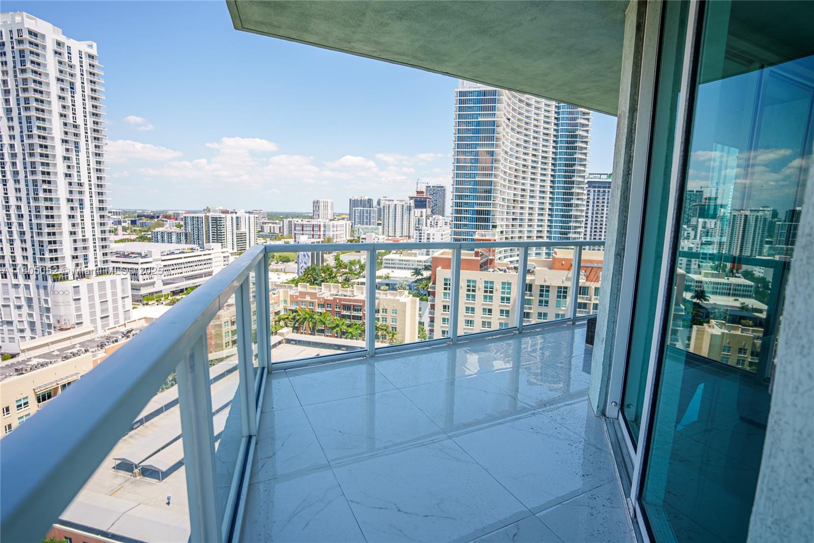 1900 N Bayshore Dr # 1918