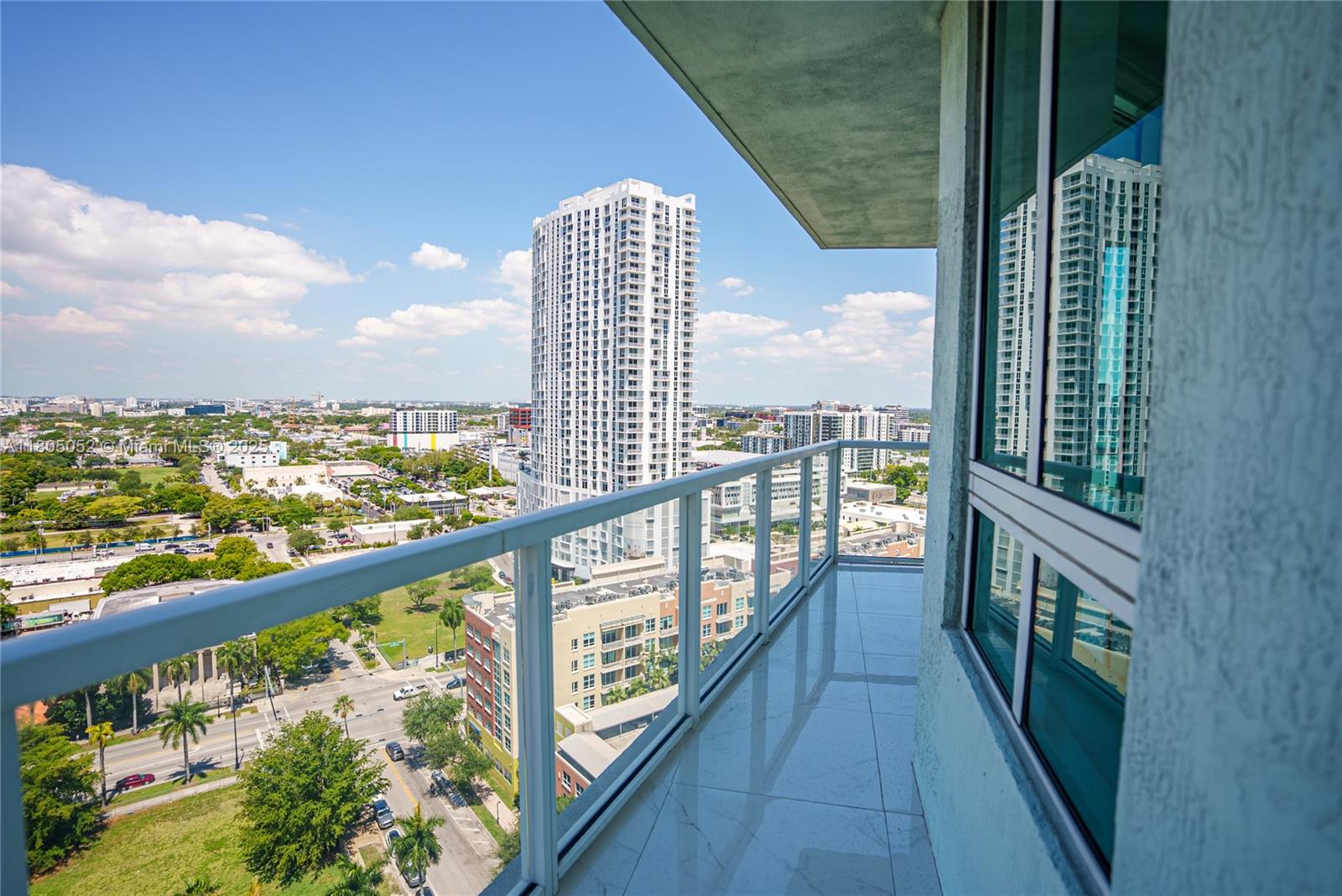 1900 N Bayshore Dr # 1918