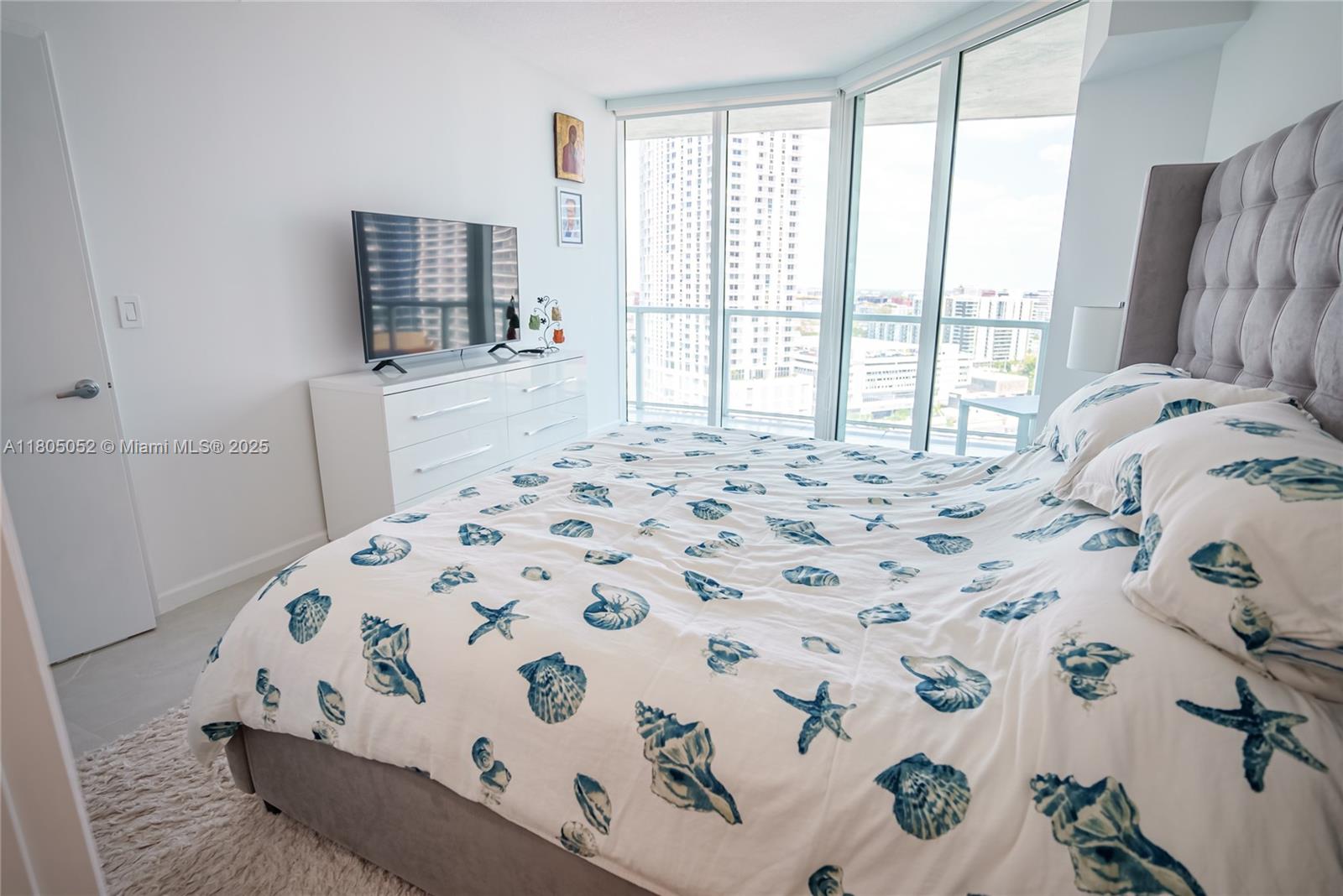 1900 N Bayshore Dr # 1918