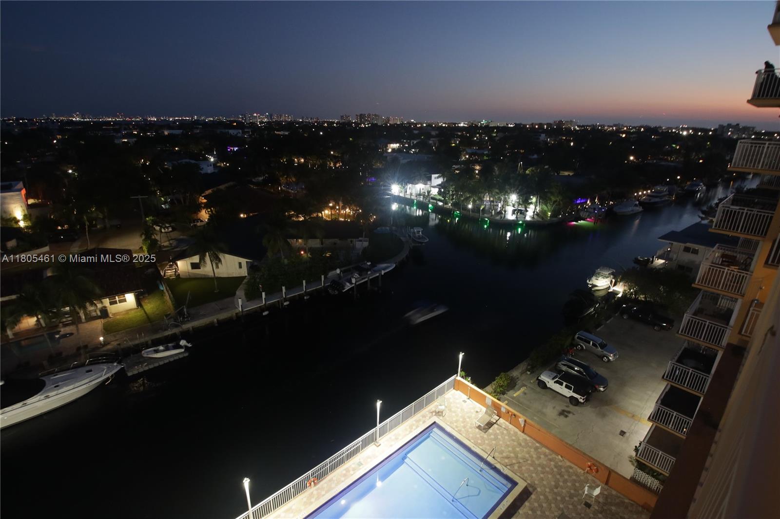 2450 NE 135th St # 805