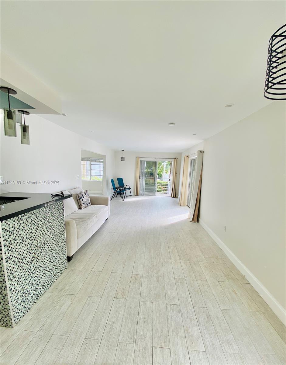 1441 Lincoln Rd # 206