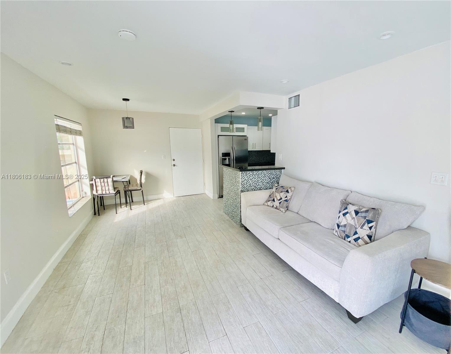 1441 Lincoln Rd # 206