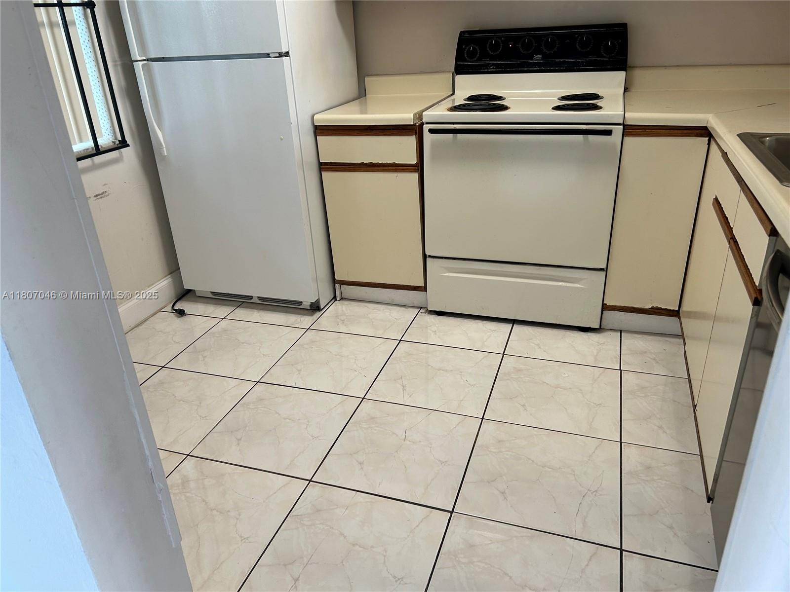 8720 N Sherman Cir # 106