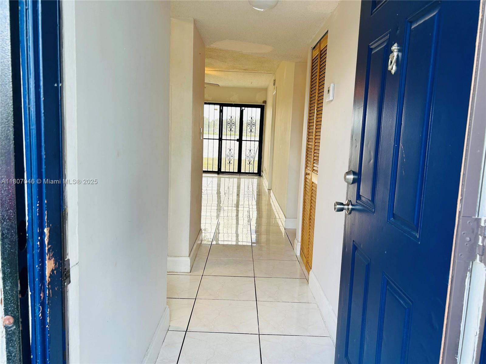 8720 N Sherman Cir # 106