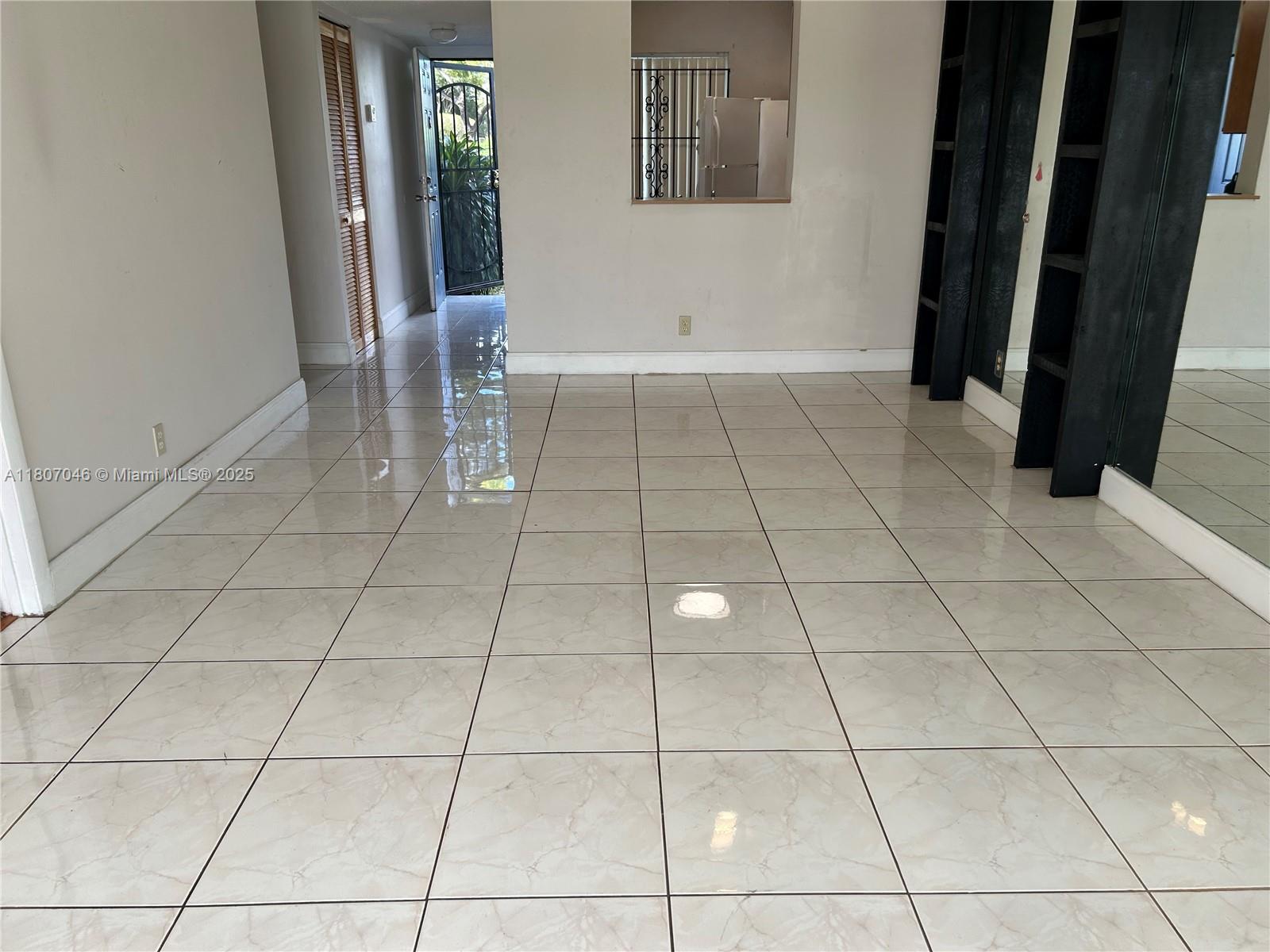 8720 N Sherman Cir # 106