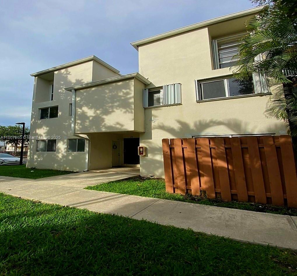 1914 SW 17th Ave # 24