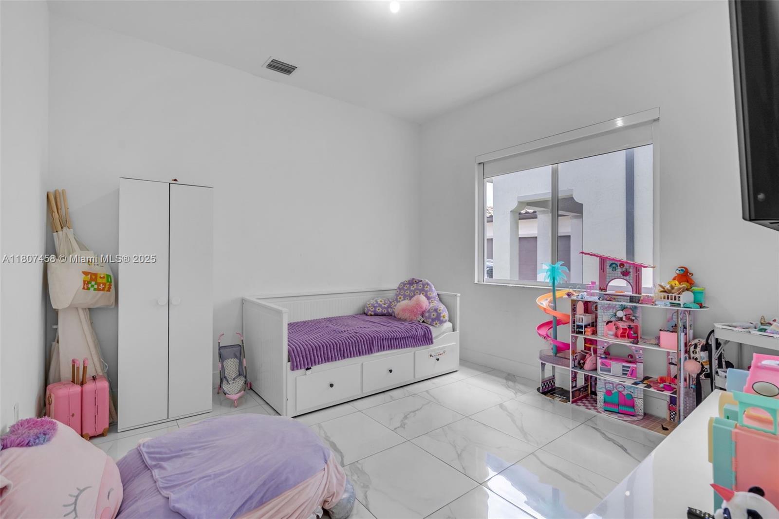 8110 NW 46th Ter