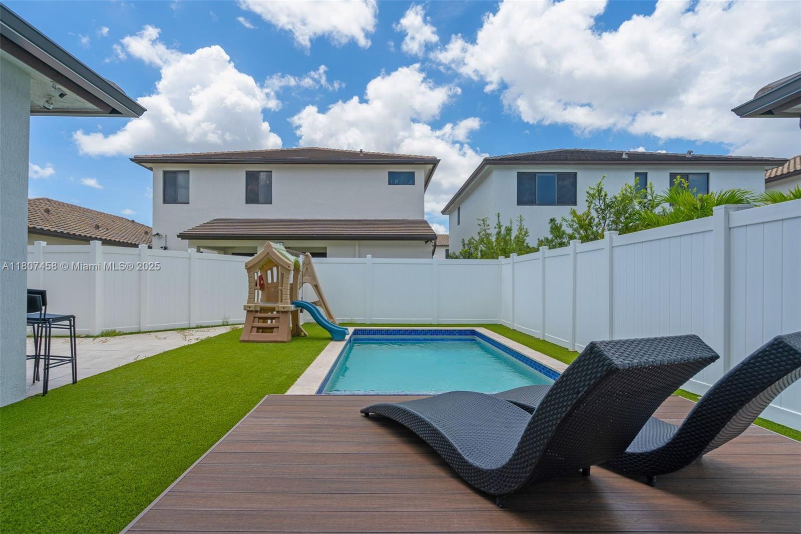 8110 NW 46th Ter