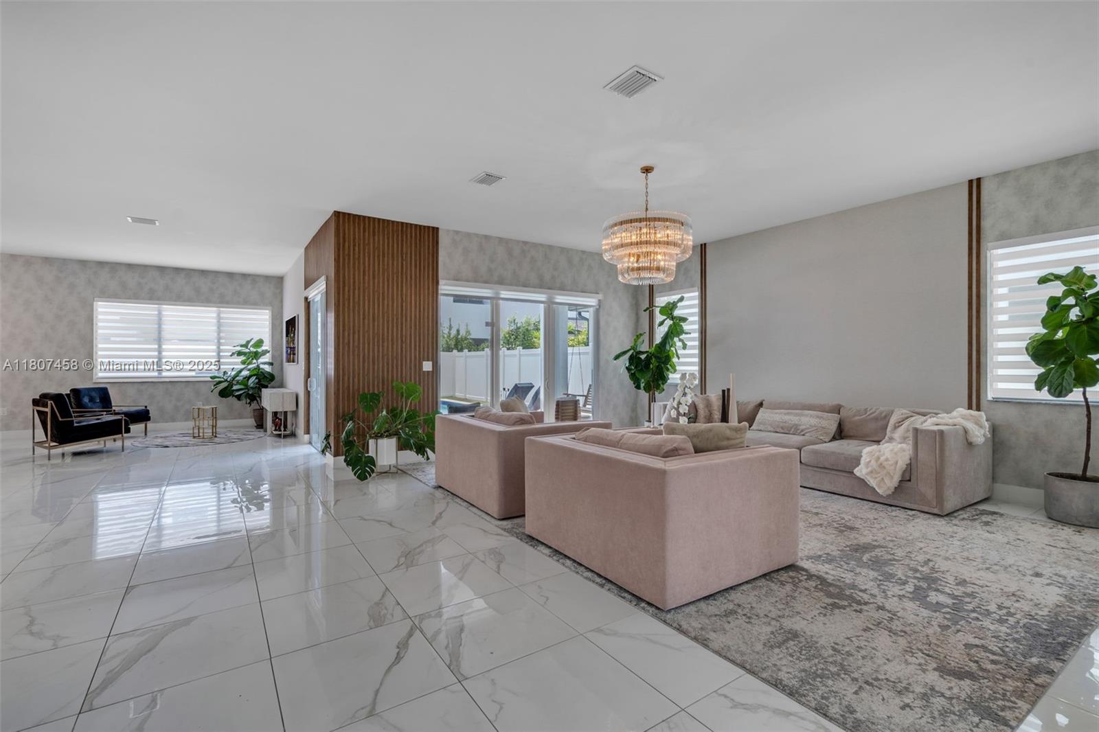 8110 NW 46th Ter